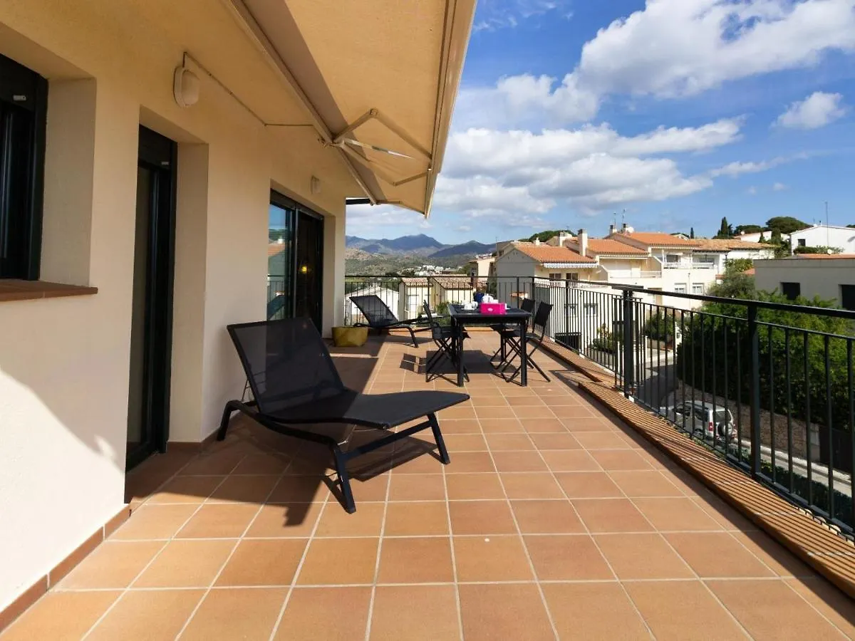 Llevantina 36 - Atico Con Gran Terraza Y Vistas Al Mar En Llanca. - Es-228-66 0*, リャンサ スペイン